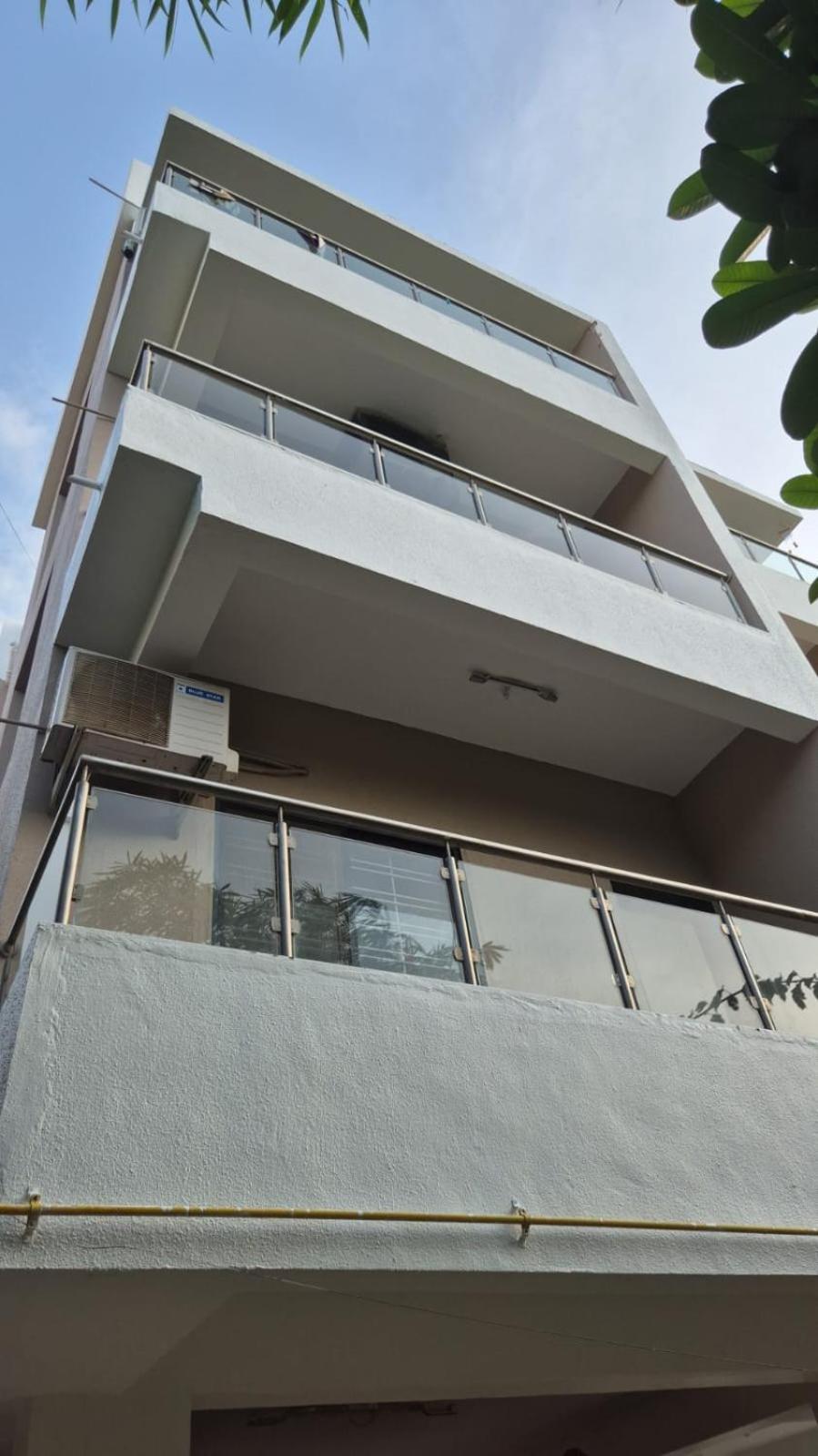 Saburi Apartment