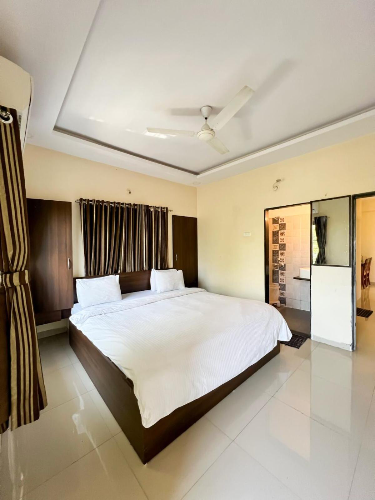 Apartment Saburi Shirdi